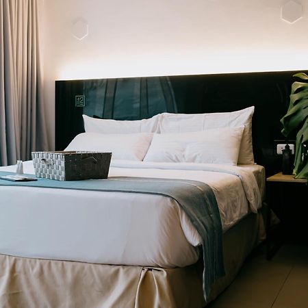 Dosi Hotel Ph Talisay  Luaran gambar