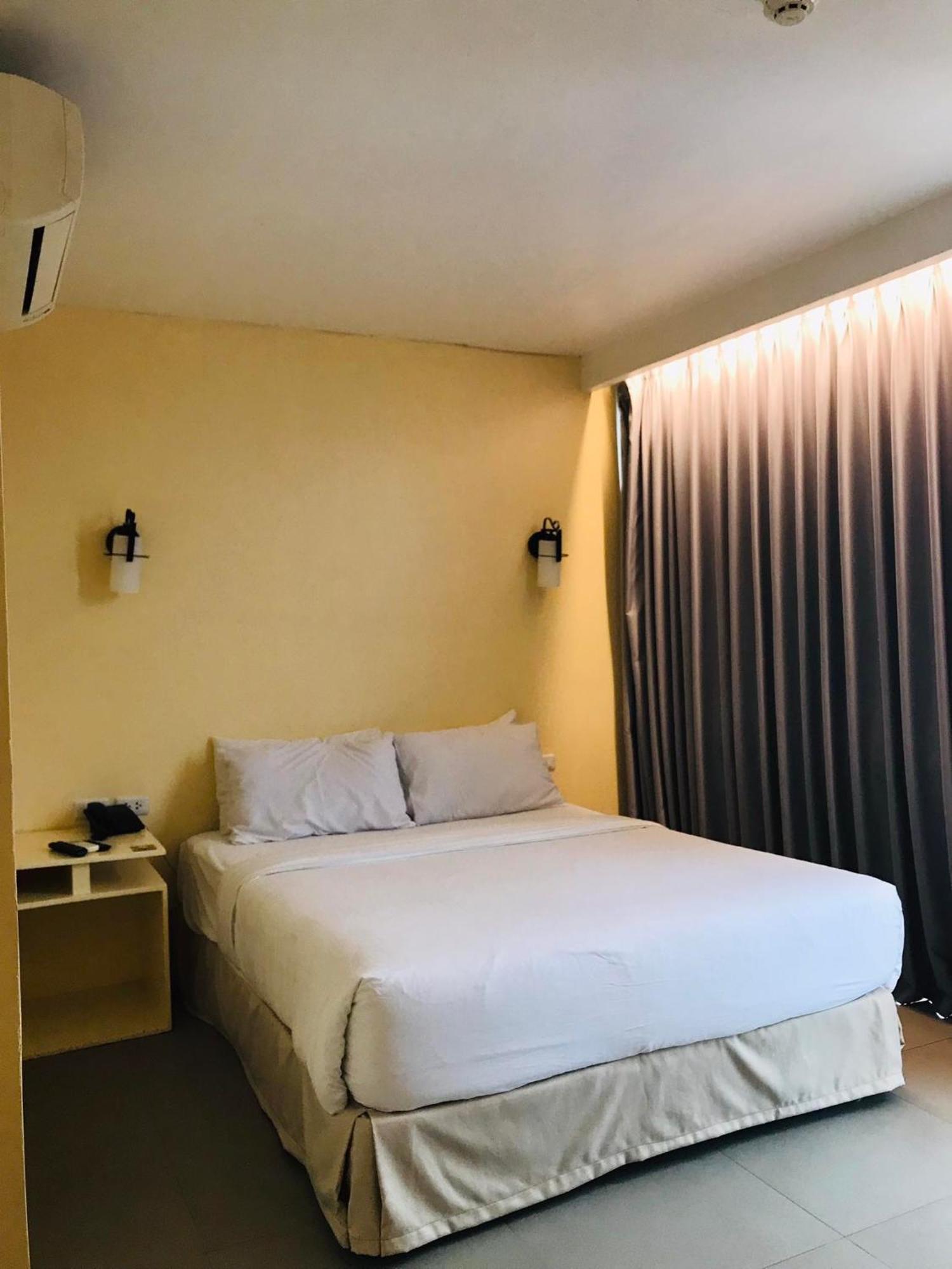 Dosi Hotel Ph Talisay  Luaran gambar